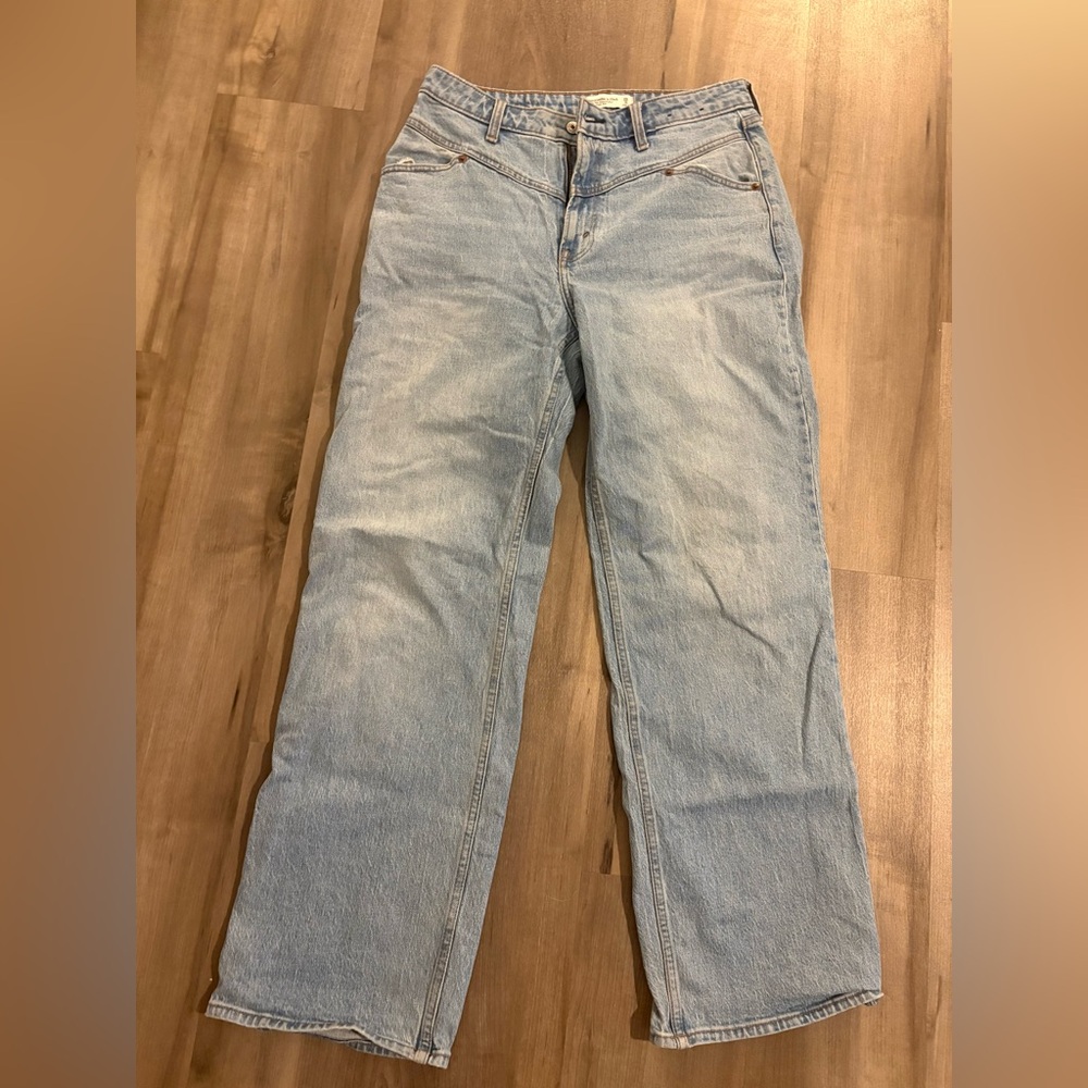 Abercrombie & Fitch 90s relaxed high rise-Straight Leg Jeans- curve love